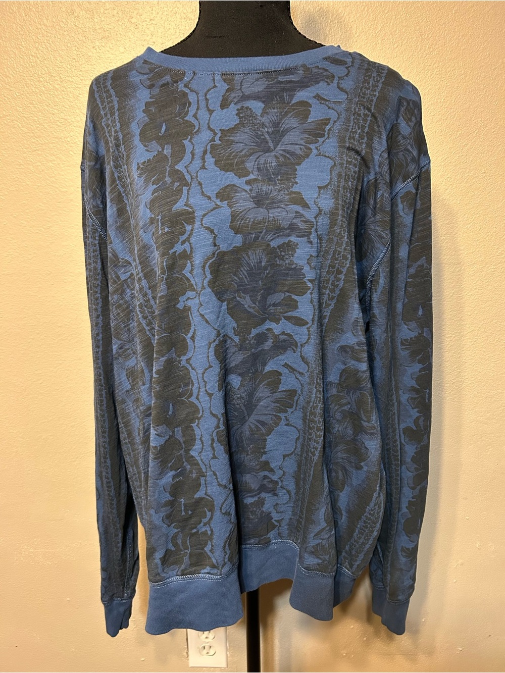 Lucky Brand Men’s XL Blue Floral Hibiscus Y2K Long Sleeve Shirt